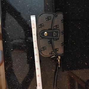 Dooney Wristlet Vintage
